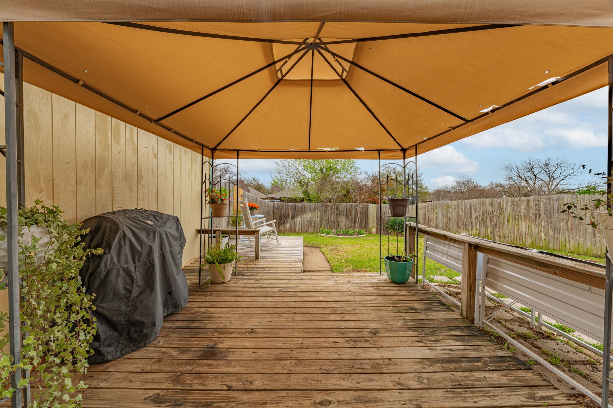401 Meadow Ridge Drive Cedar Hill TX 75104