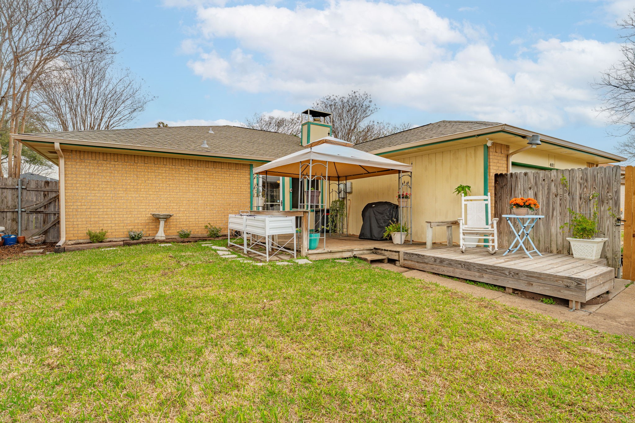401 Meadow Ridge Drive Cedar Hill TX 75104
