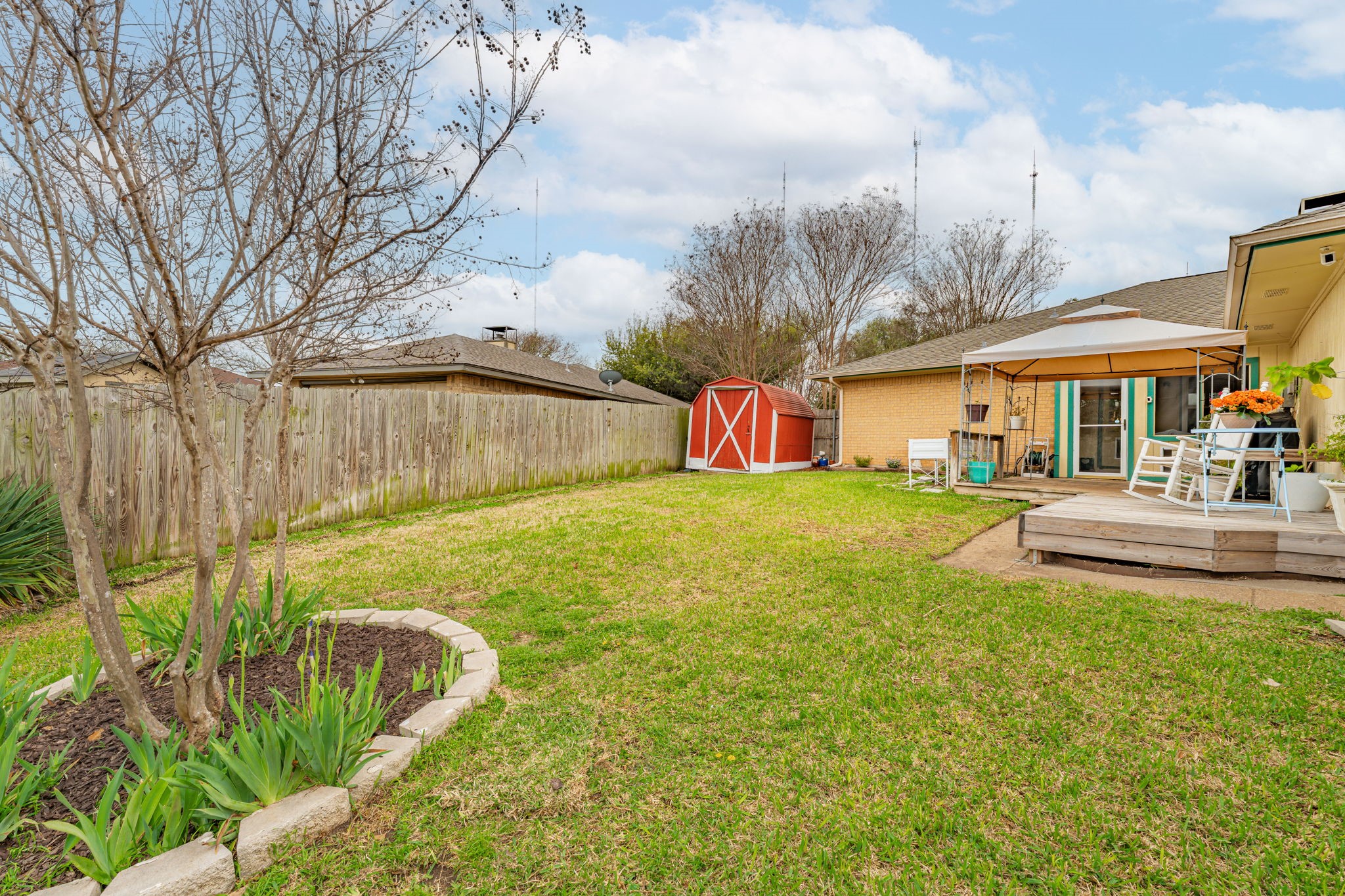 401 Meadow Ridge Drive Cedar Hill TX 75104
