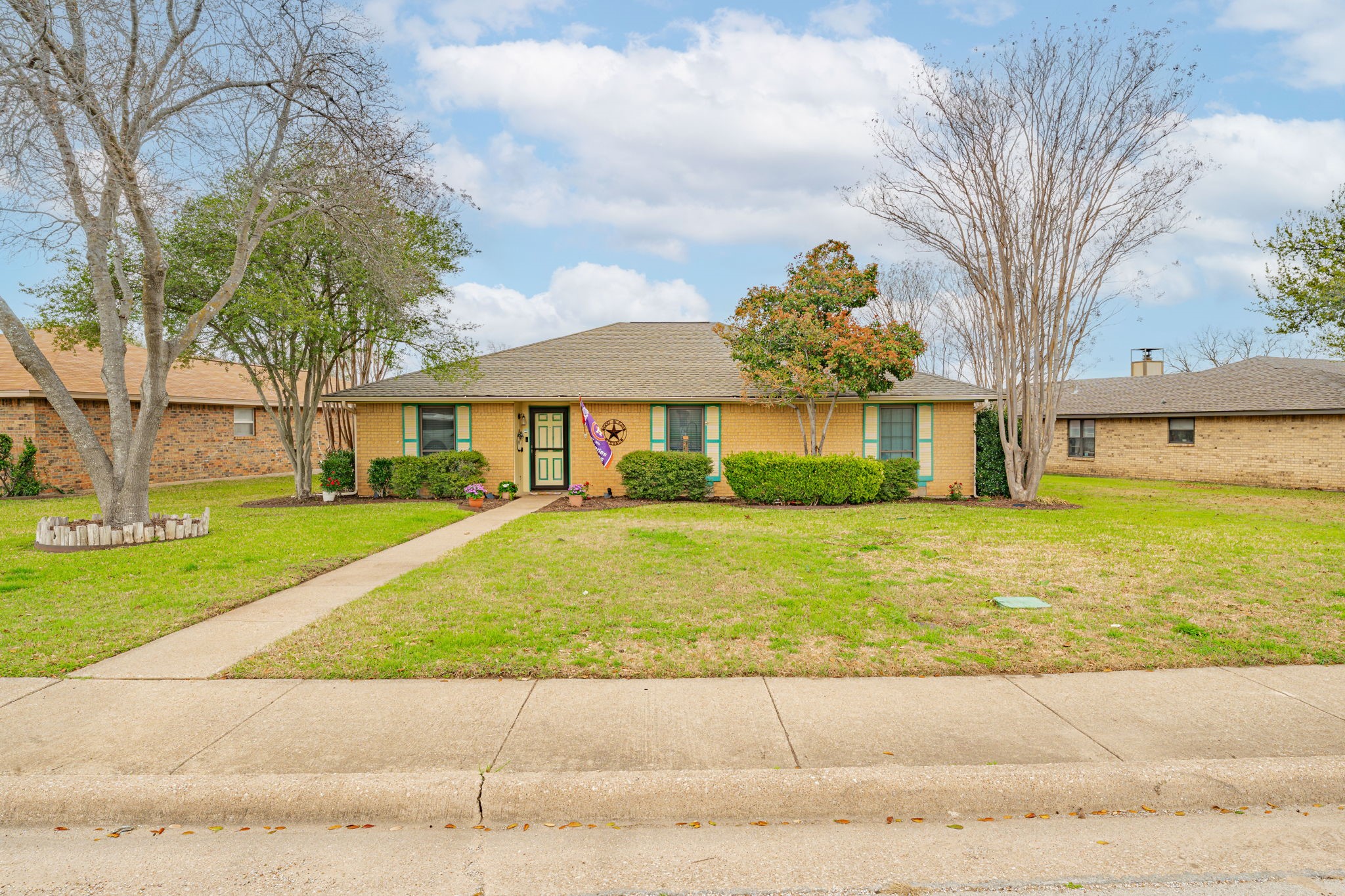 401 Meadow Ridge Drive Cedar Hill TX 75104