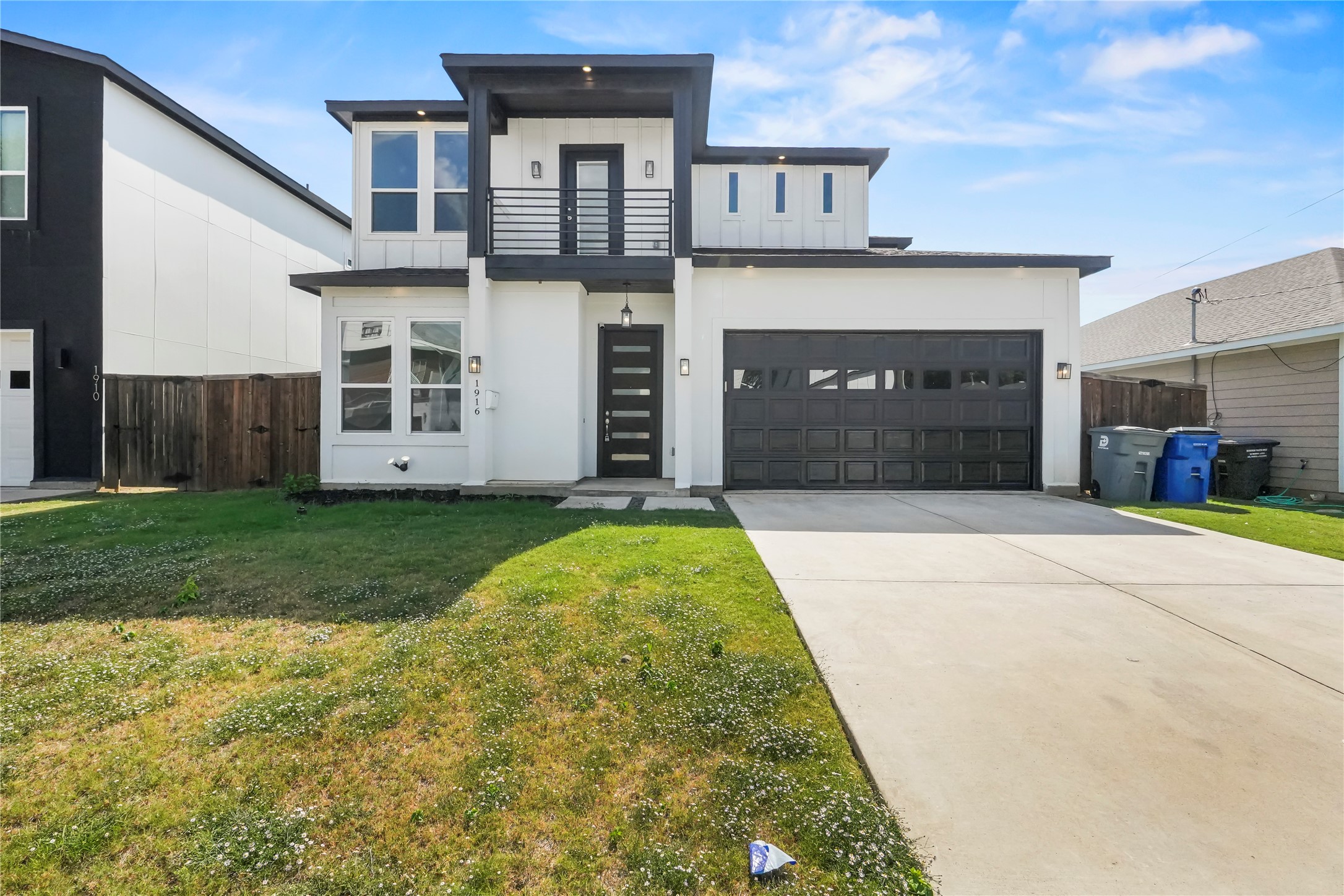 1916 Shaw Street Dallas TX 75212