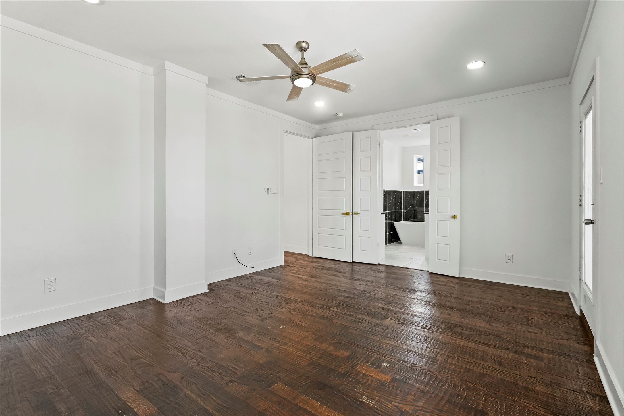 1916 Shaw Street Dallas TX 75212