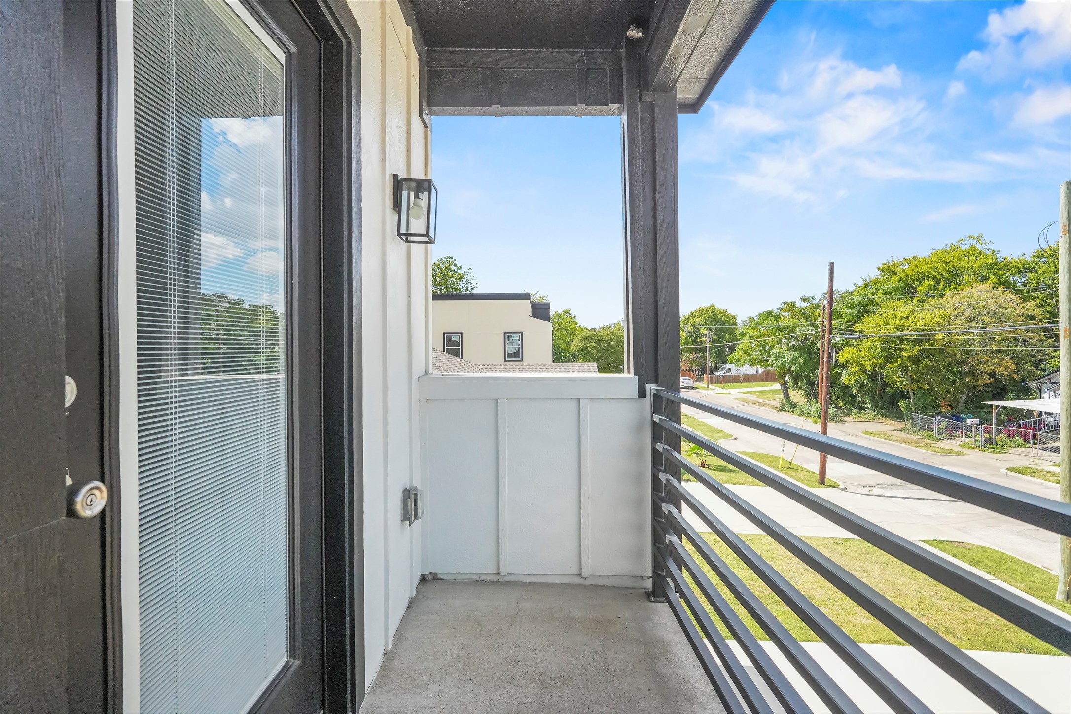 1916 Shaw Street Dallas TX 75212