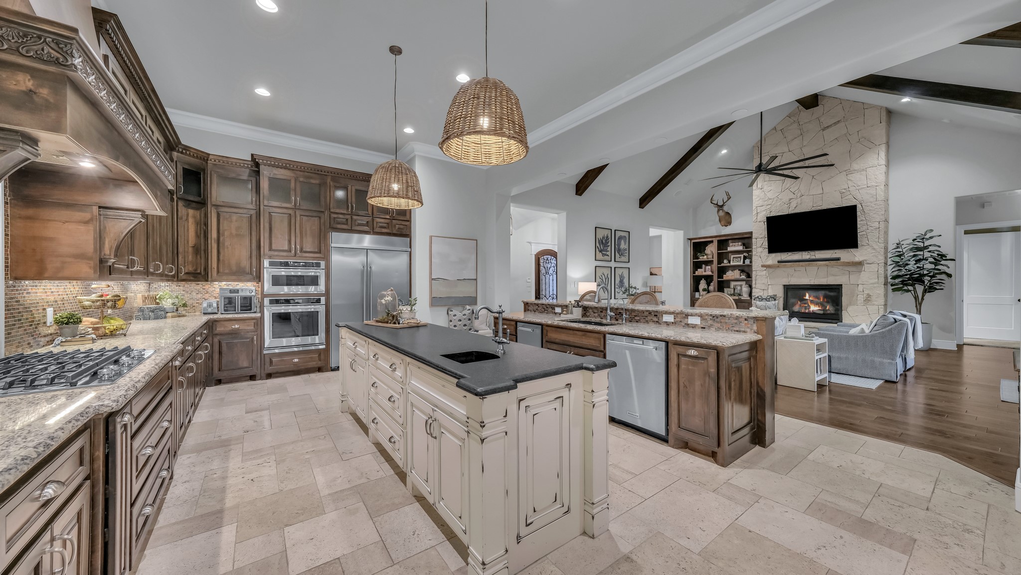 140 Rocky Run Lipan TX 76462