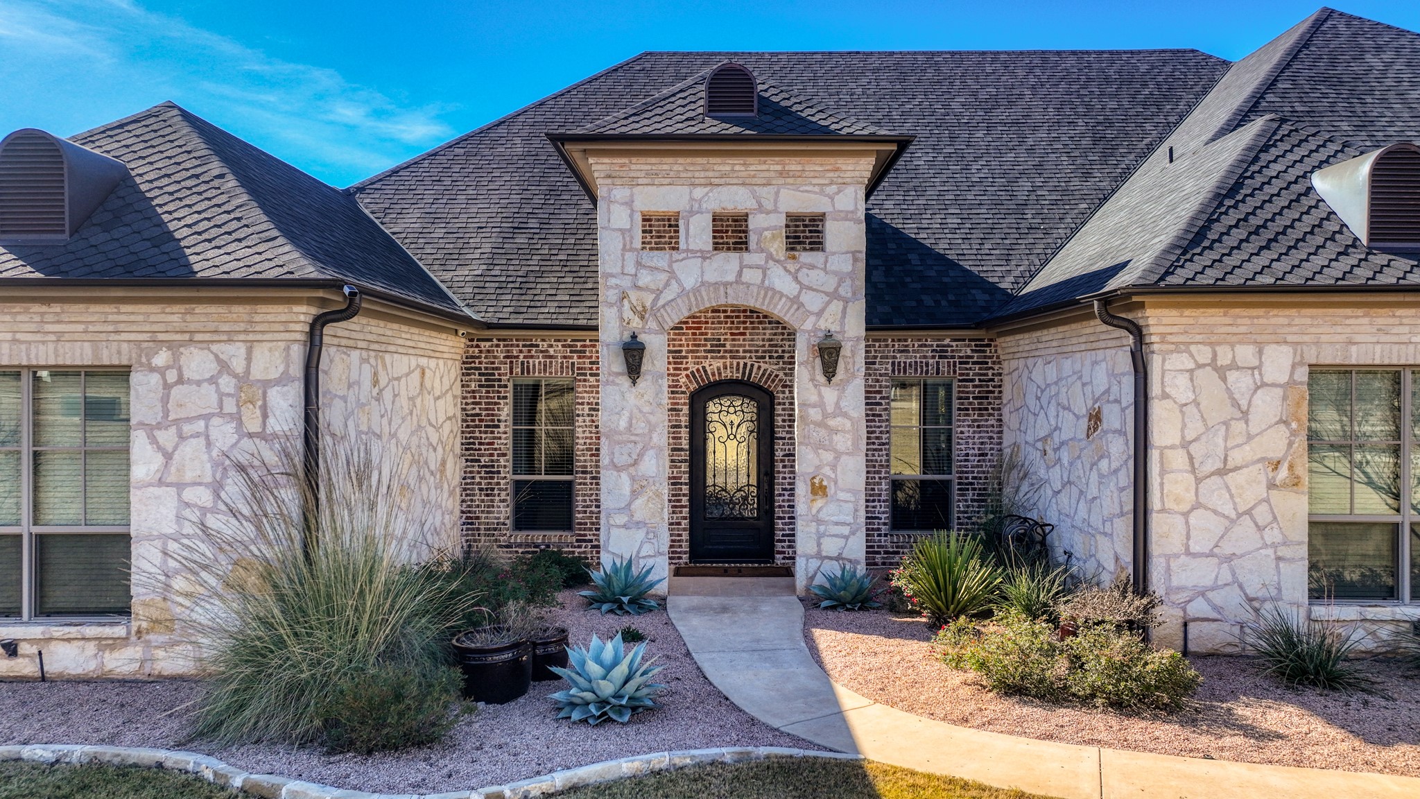 140 Rocky Run Lipan TX 76462