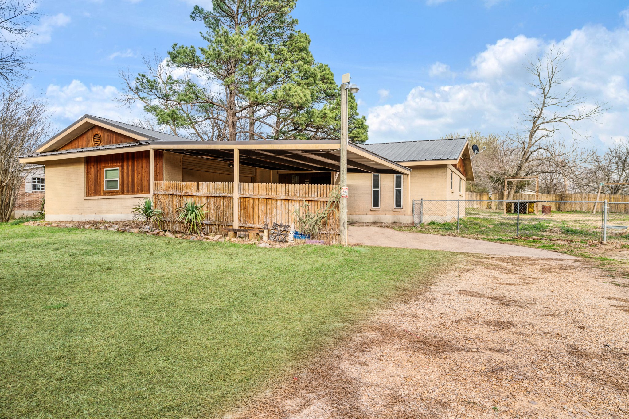 970 Mansfield Road Reno TX 75462