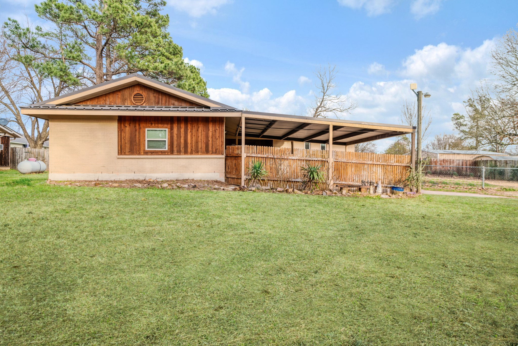 970 Mansfield Road Reno TX 75462