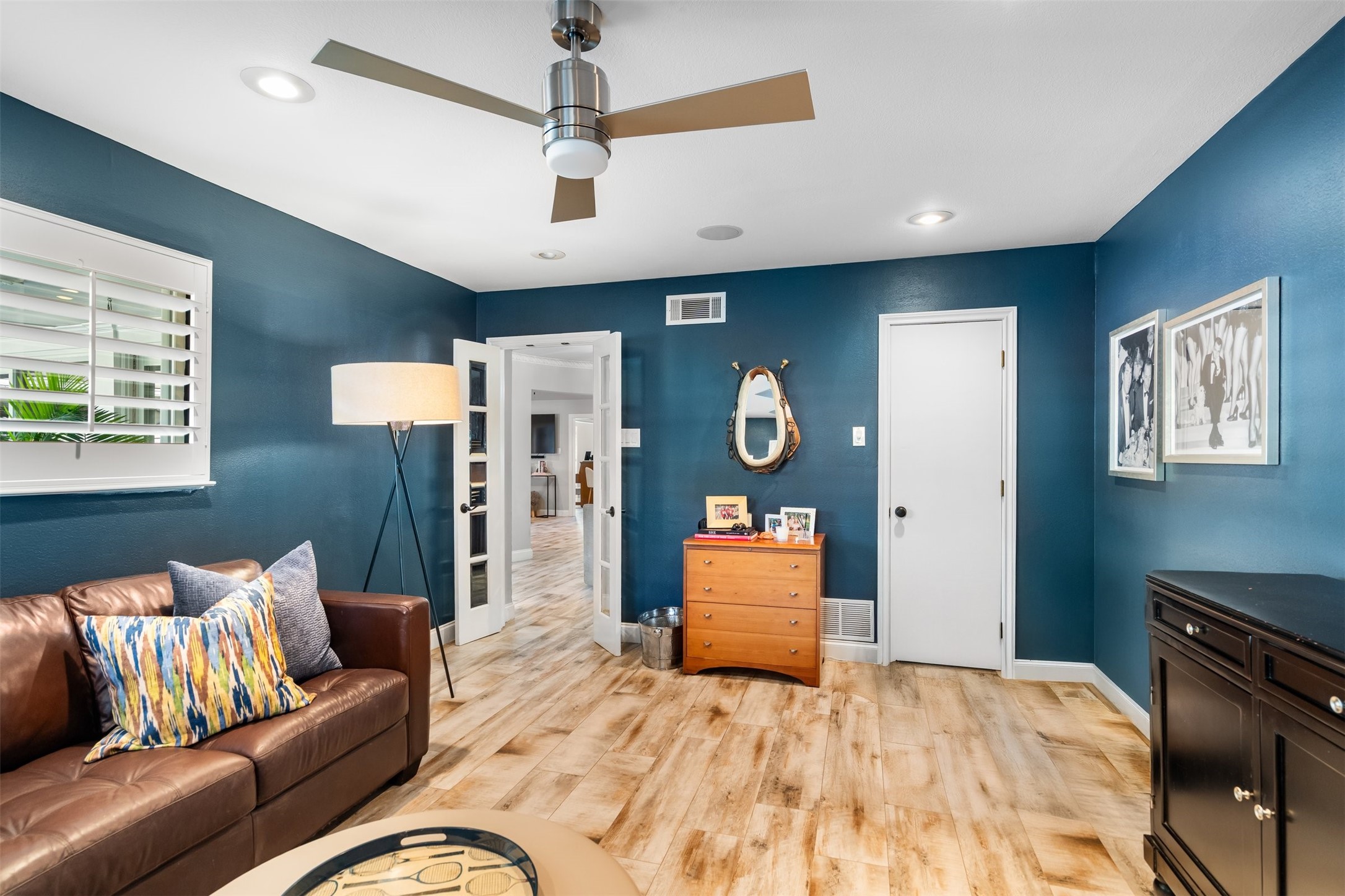 3841 Peter Pan Drive Dallas TX 75229