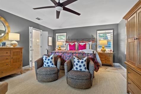 3841 Peter Pan Drive Dallas TX 75229