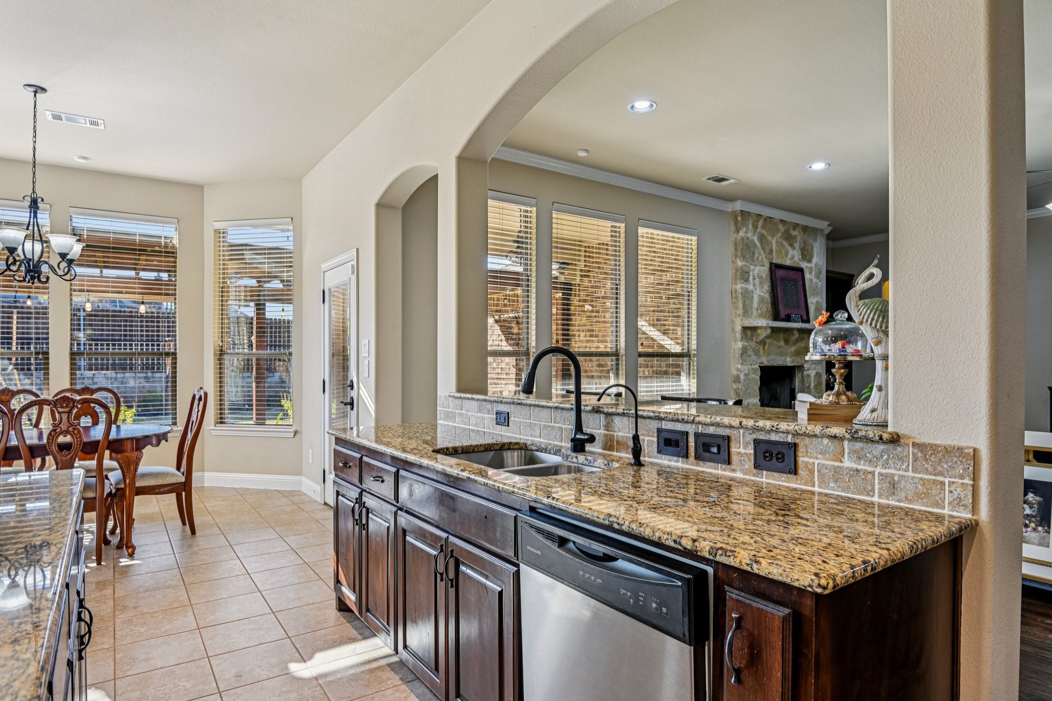 3209 Brighton Drive Midlothian TX 76065