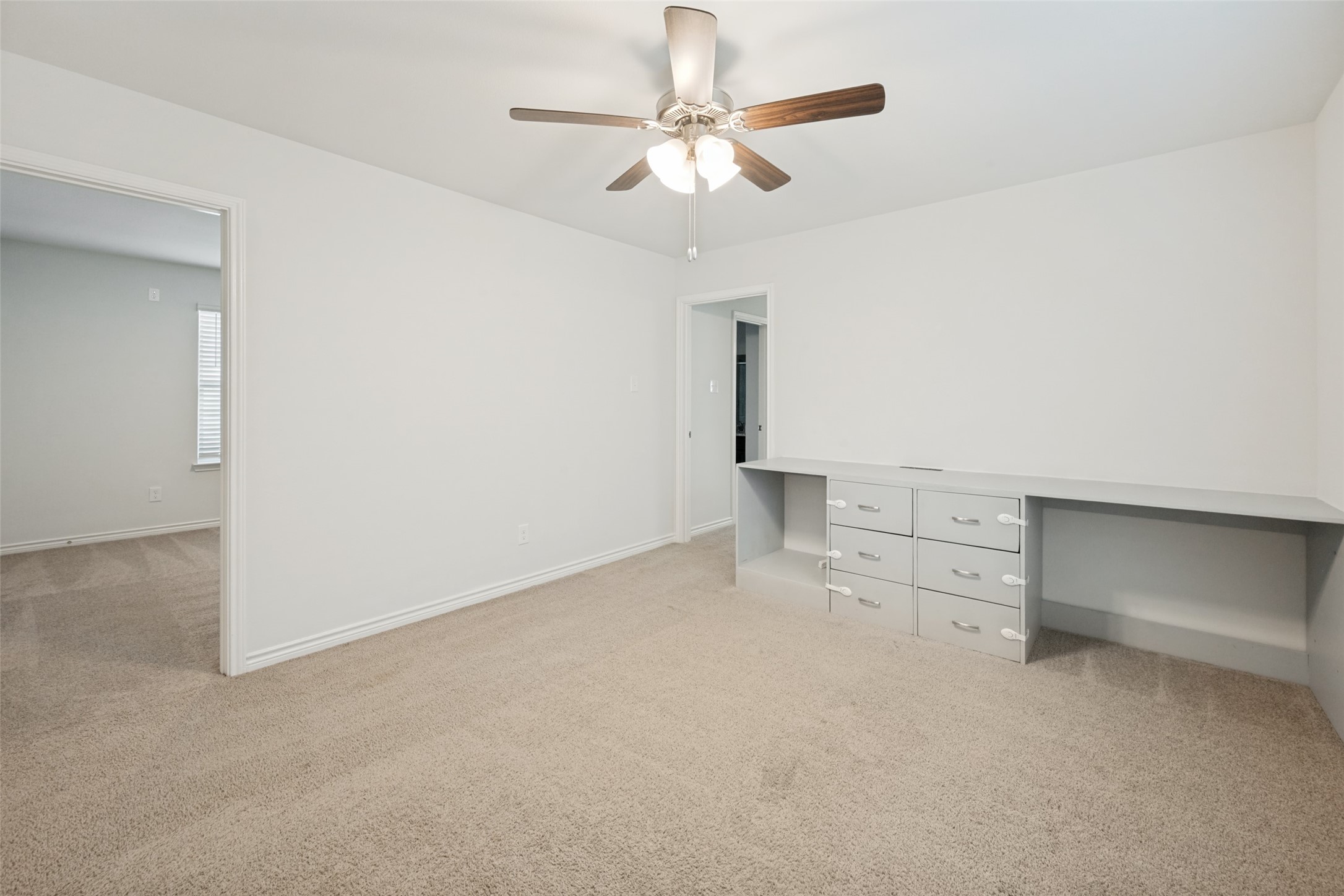 5569 Willamette Drive Fort Worth TX 76119