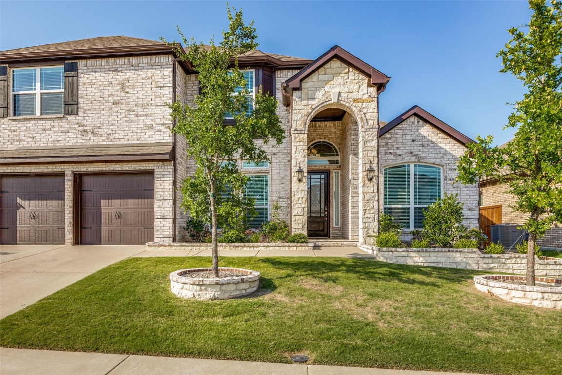 909 Lawndale Street Celina TX 75009