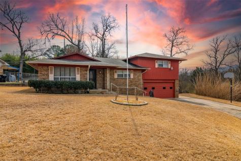 1352 Crestview Drive Denison TX 75020