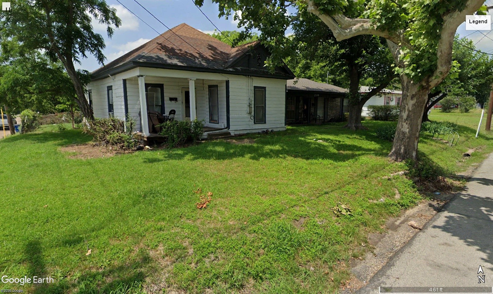 1210 W Brown Street Ennis TX 75119