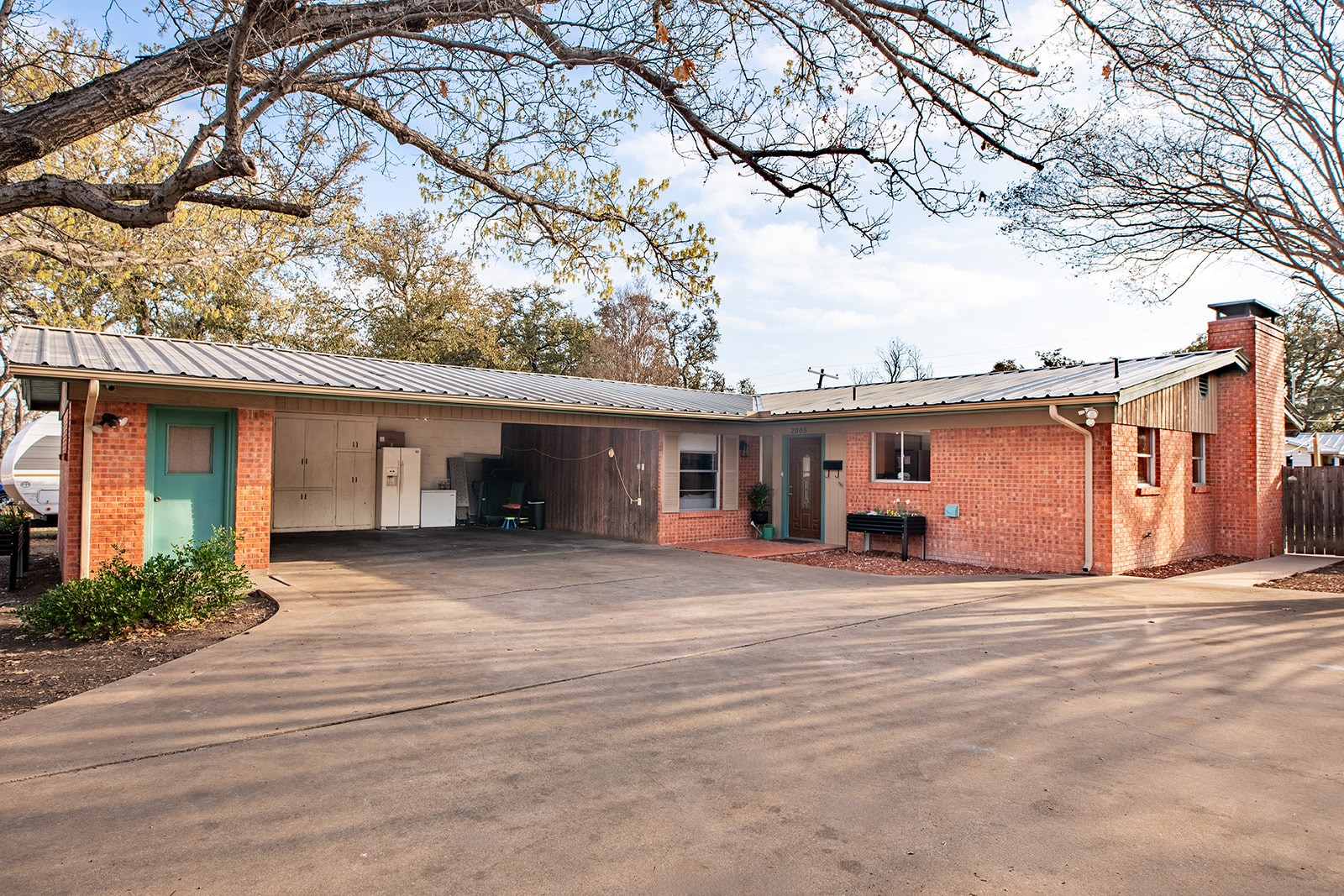 2005 S China Street Brady TX 76825