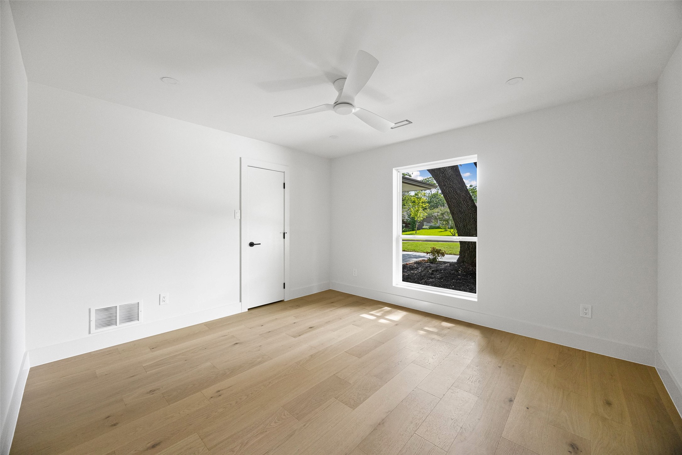 7512 Woodstone Lane Dallas TX 75248