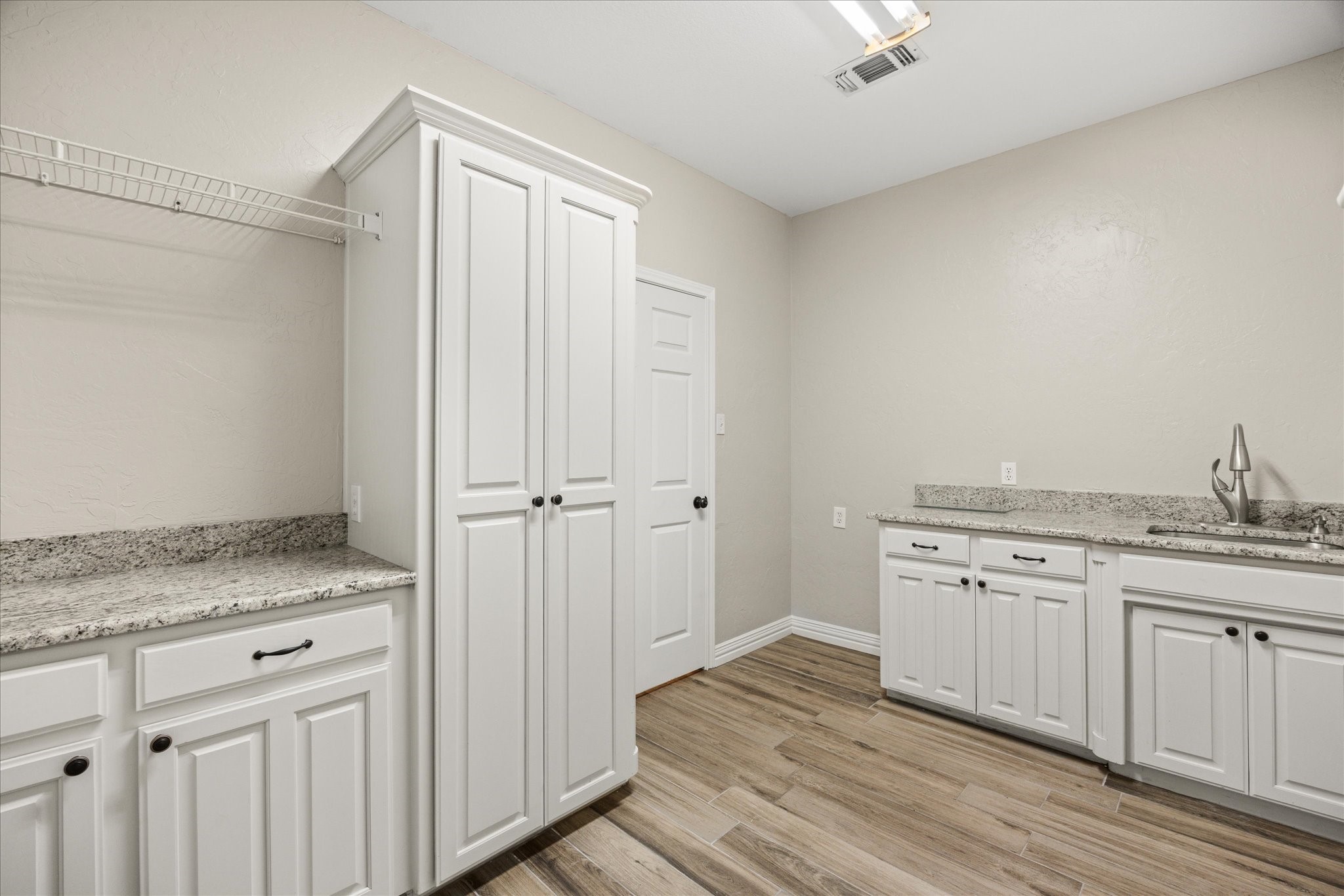 9616 Air Park Drive Granbury TX 76049