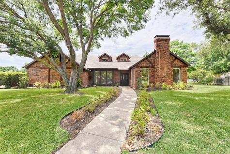 2752 Fairwood Avenue Carrollton TX 75006