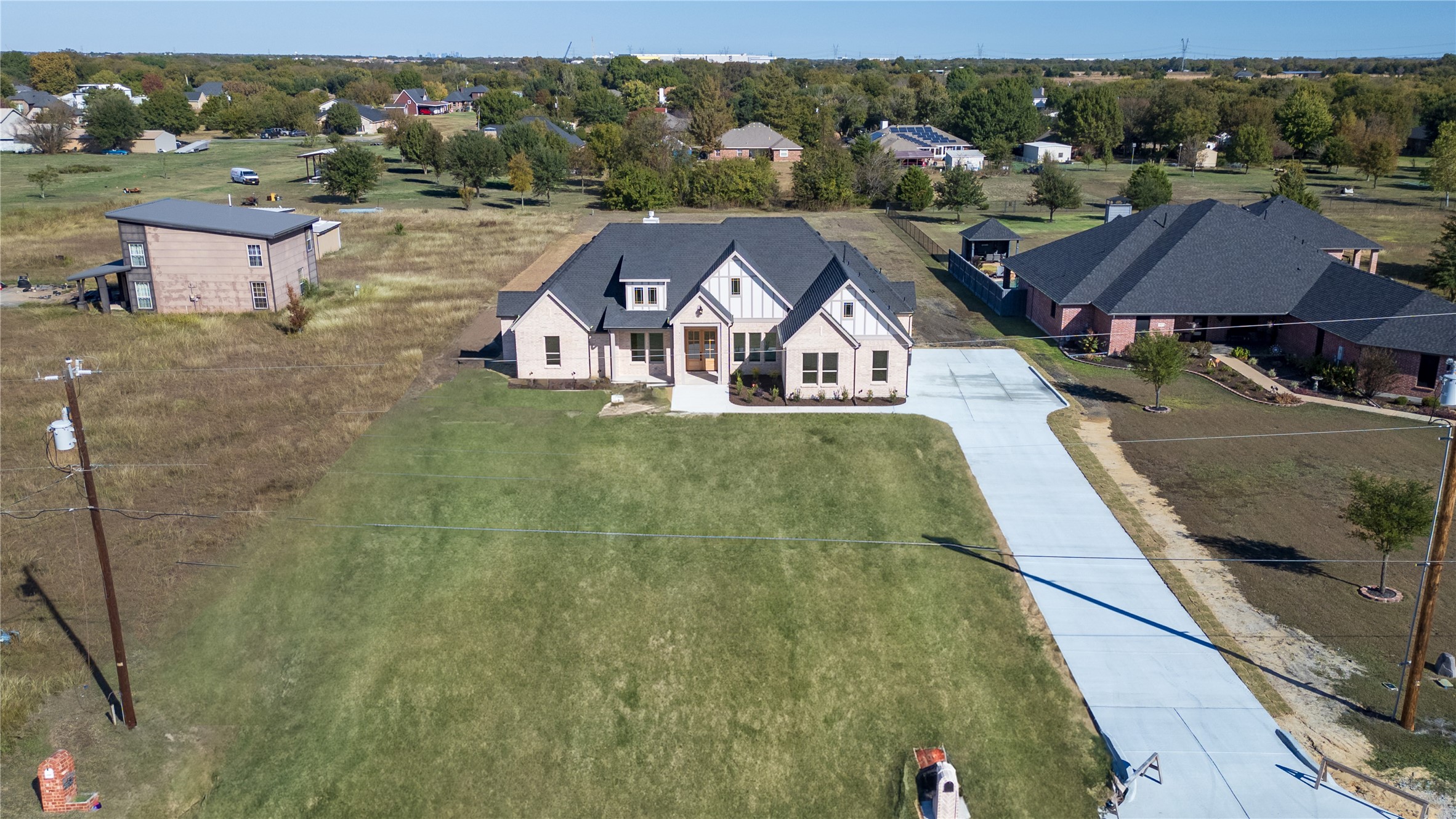 819 Meadow Lark Lane Red Oak TX 75154