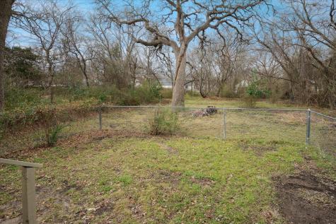 512 Elm Street S Sherman TX 75090