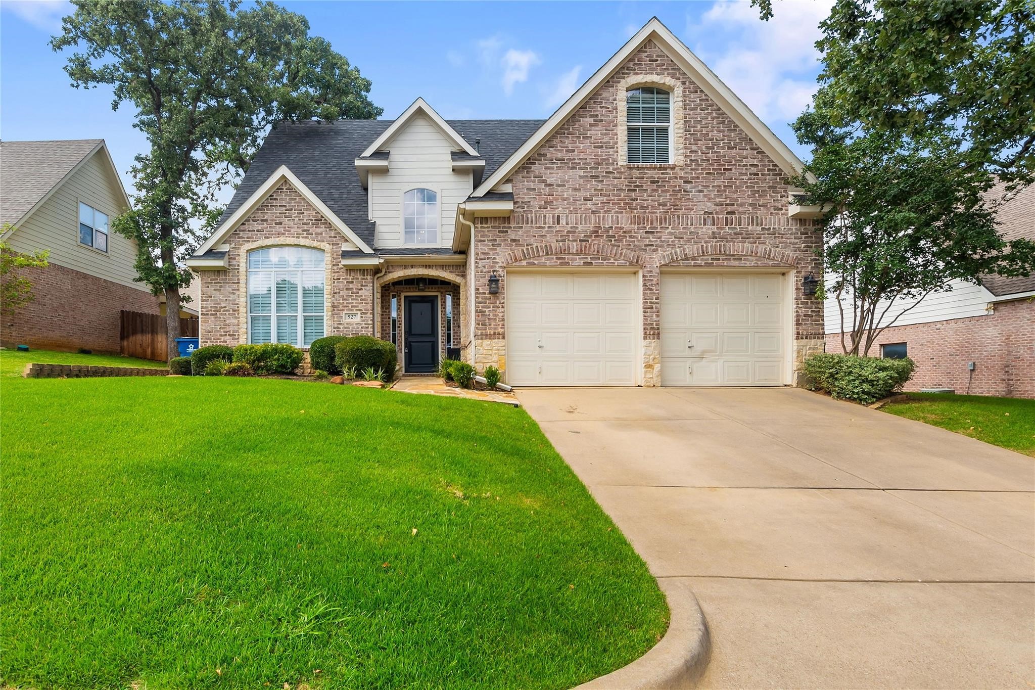 527 Mattie Lane Lake Dallas TX 75065