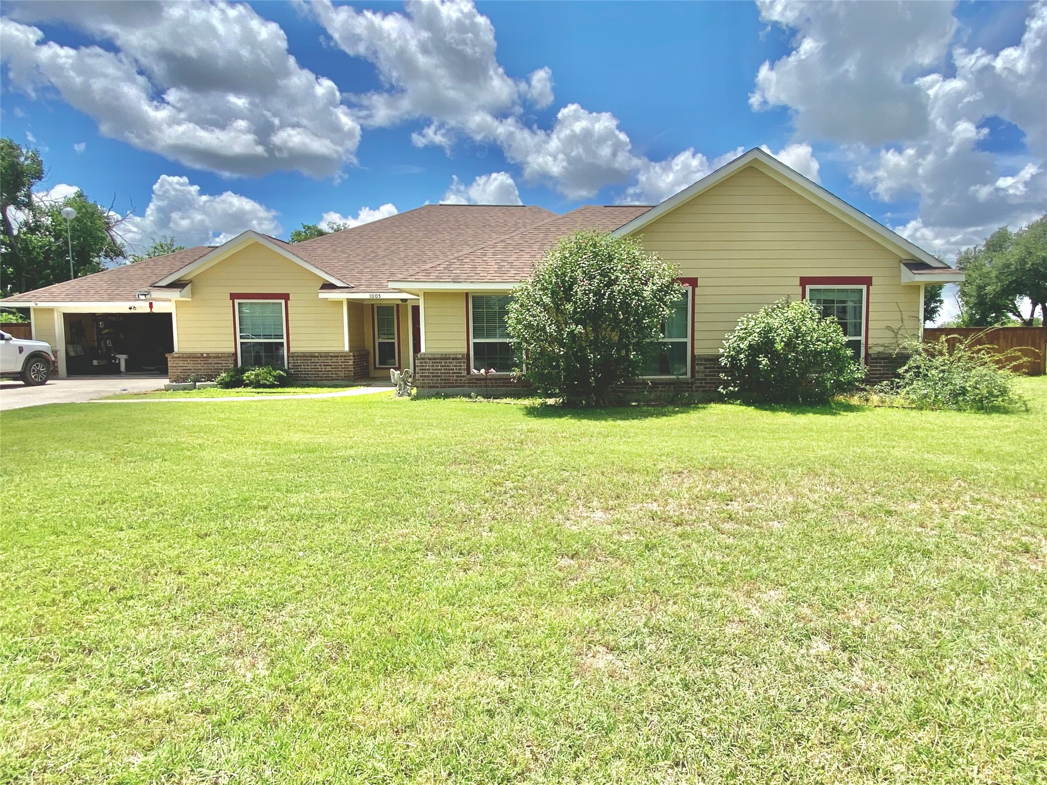 1005 Terrace Drive Bangs TX 76823