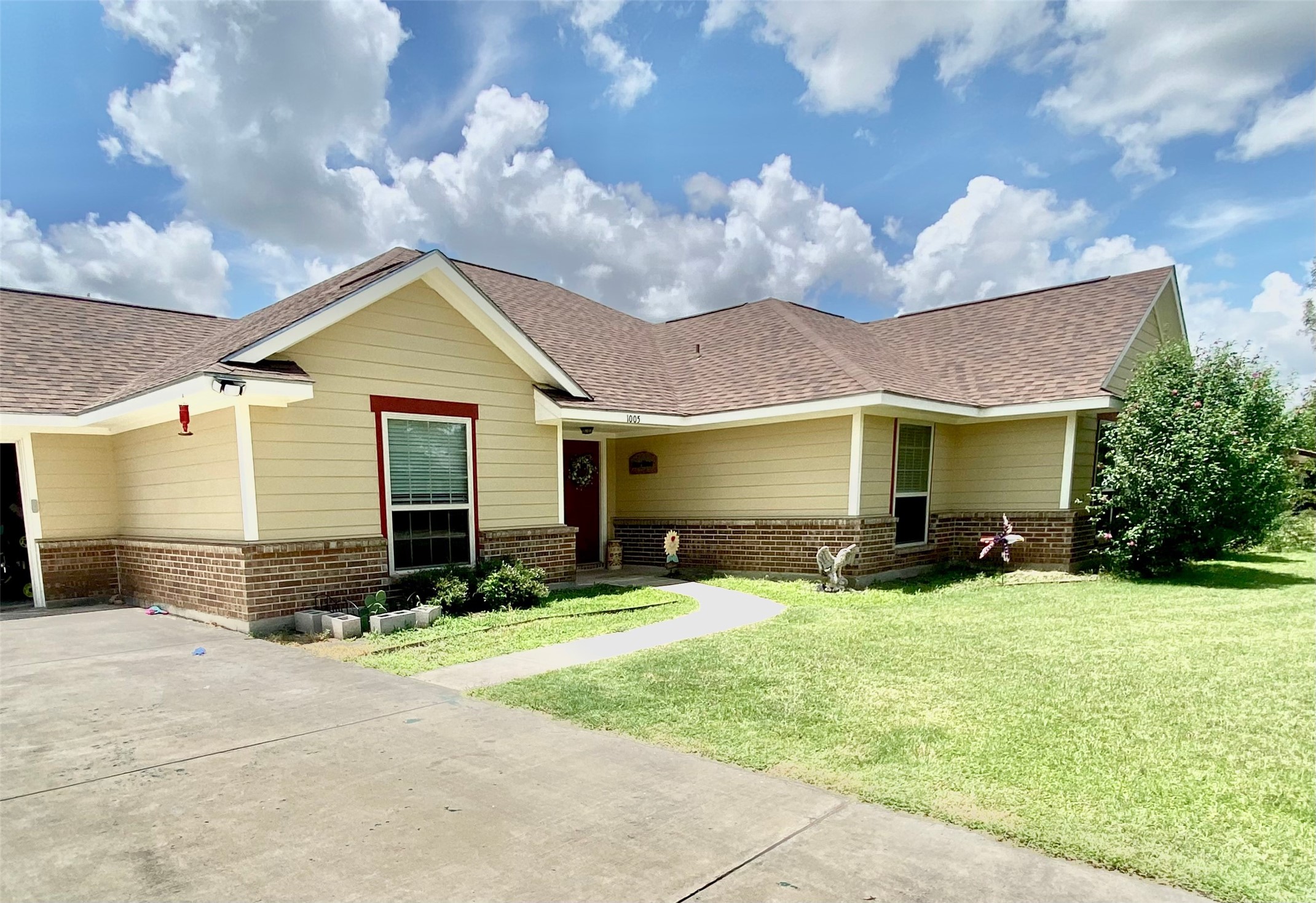 1005 Terrace Drive Bangs TX 76823