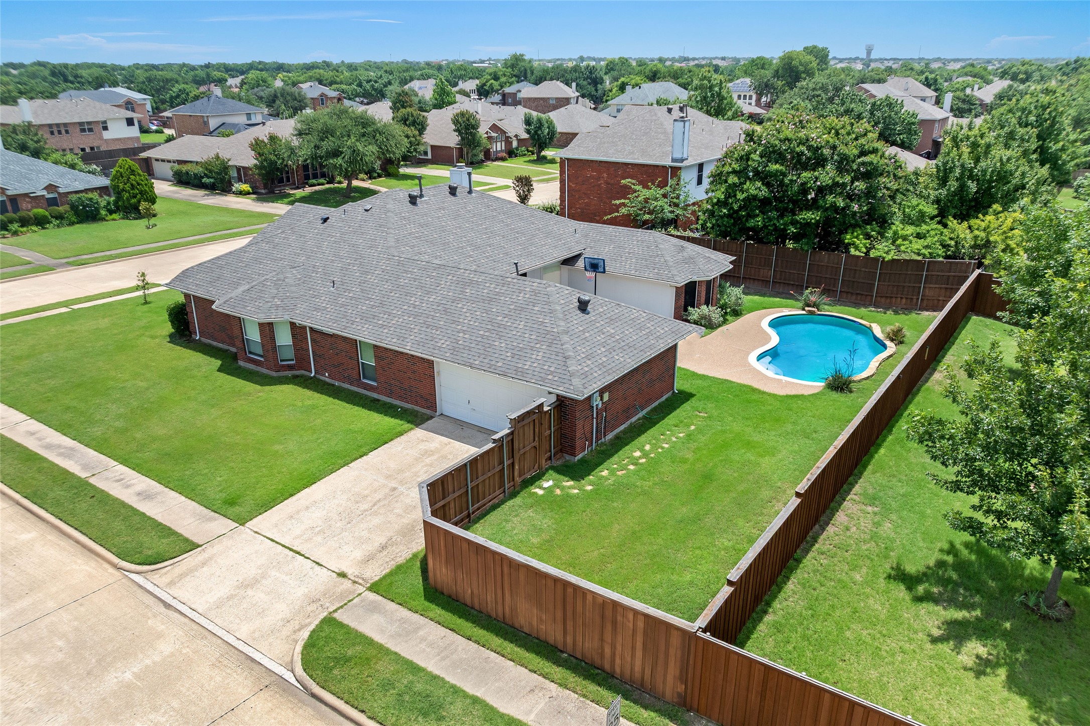 335 Linhurst Drive Murphy TX 75094