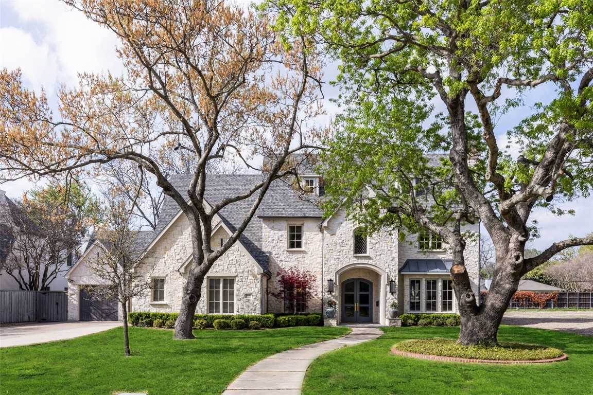 6807 Stefani Drive Dallas TX 75225