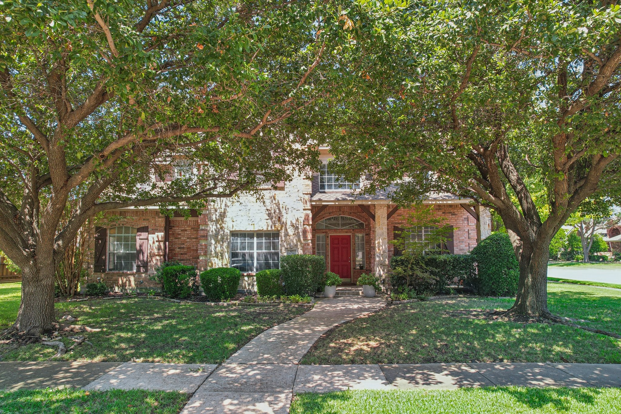 627 Pine Valley Richardson TX 75081
