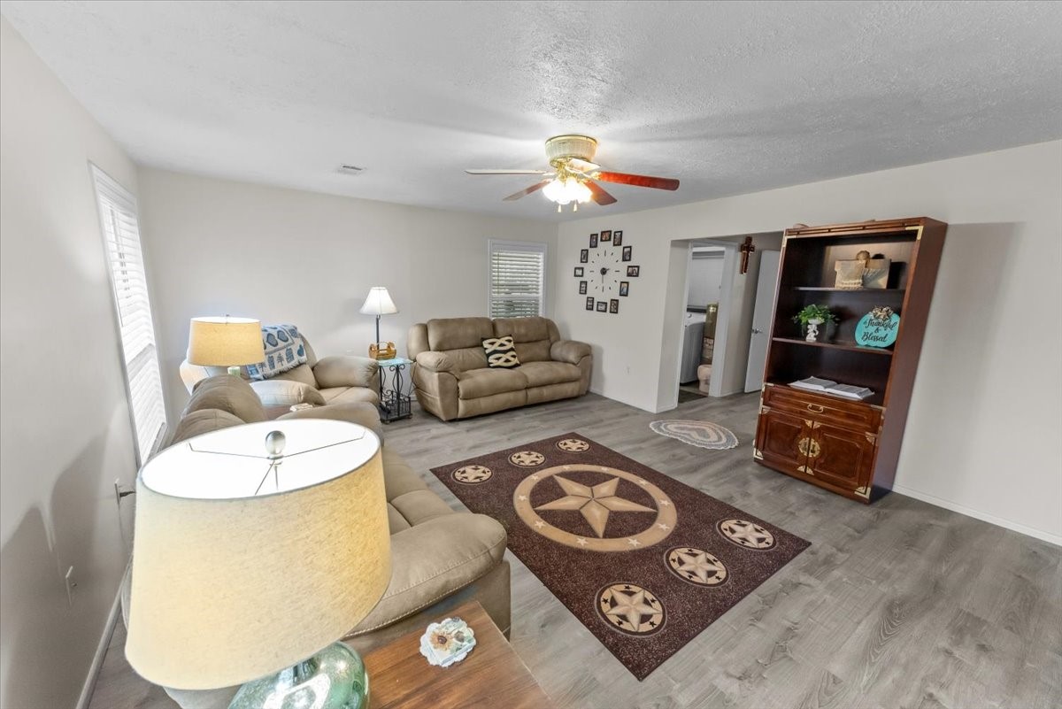 158 County Road 1733 Clifton TX 76634