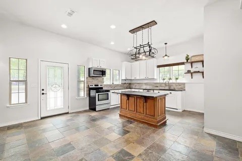 950 Naylor Road Cross Roads TX 76227