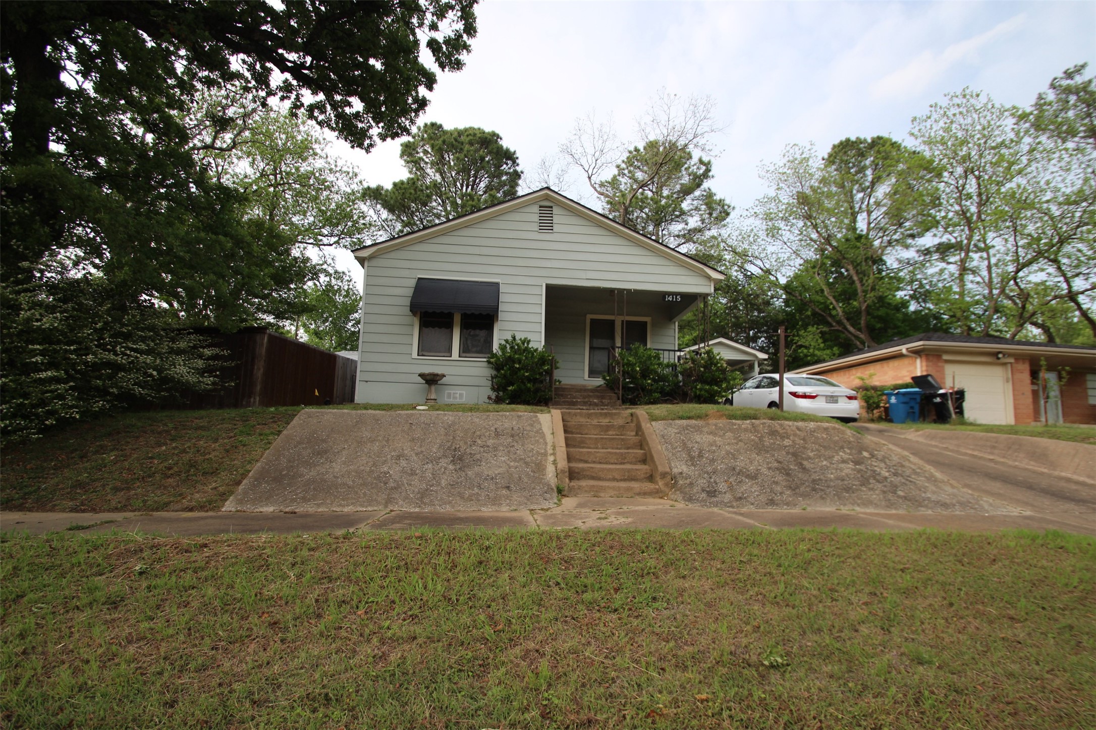 1415 W Crawford Street Denison TX 75020