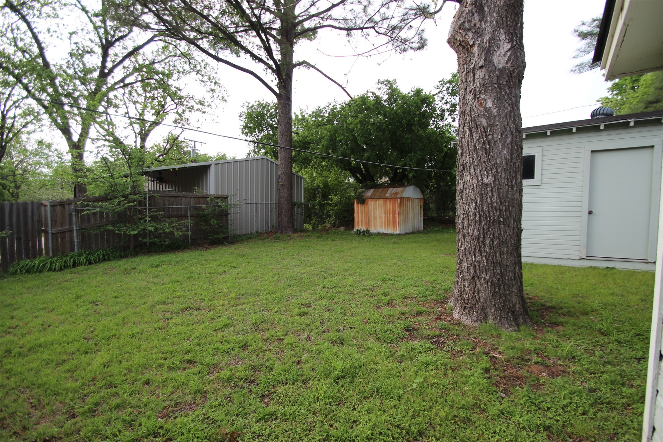 1415 W Crawford Street Denison TX 75020