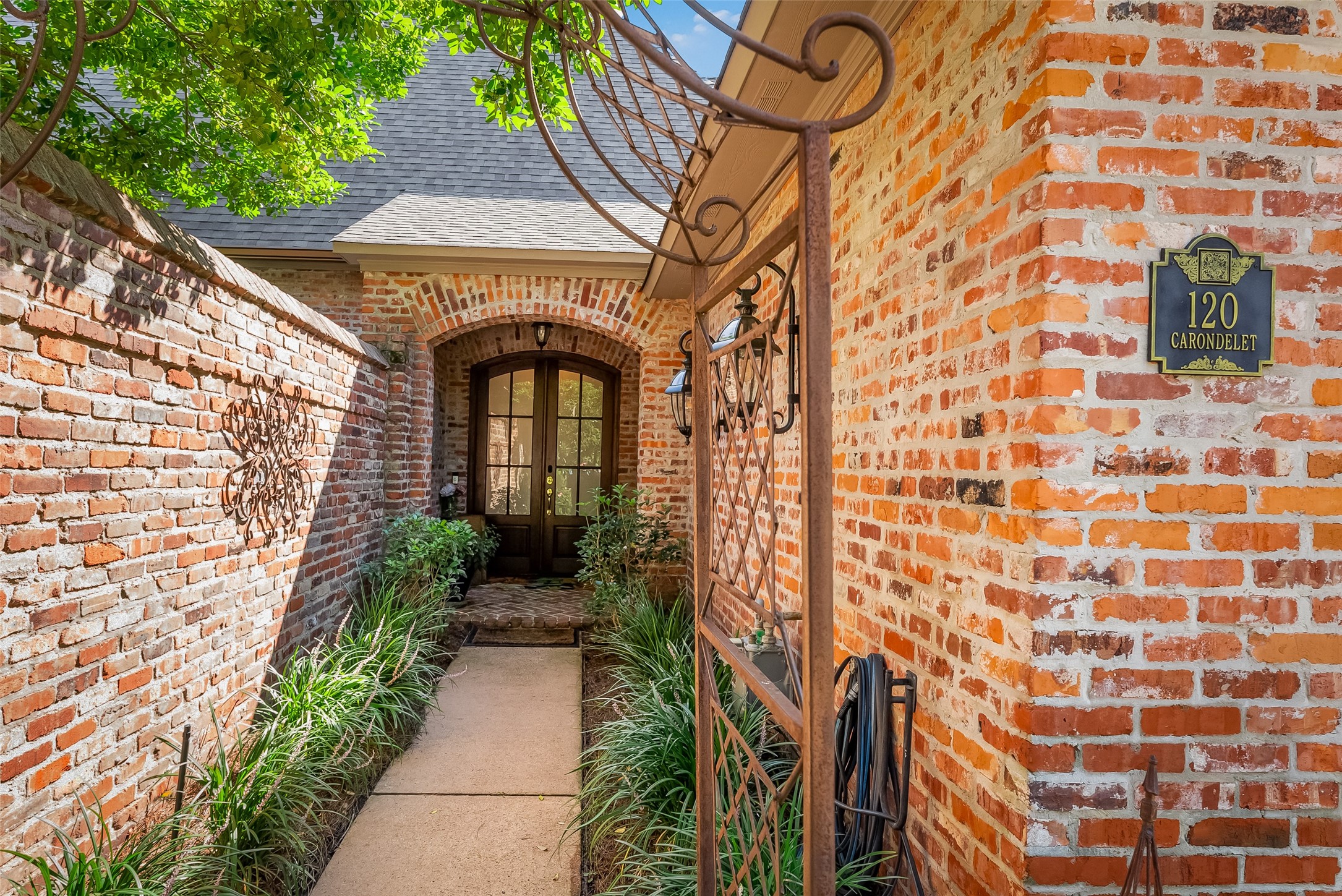 120 Carondelet Court Bossier City LA 71111