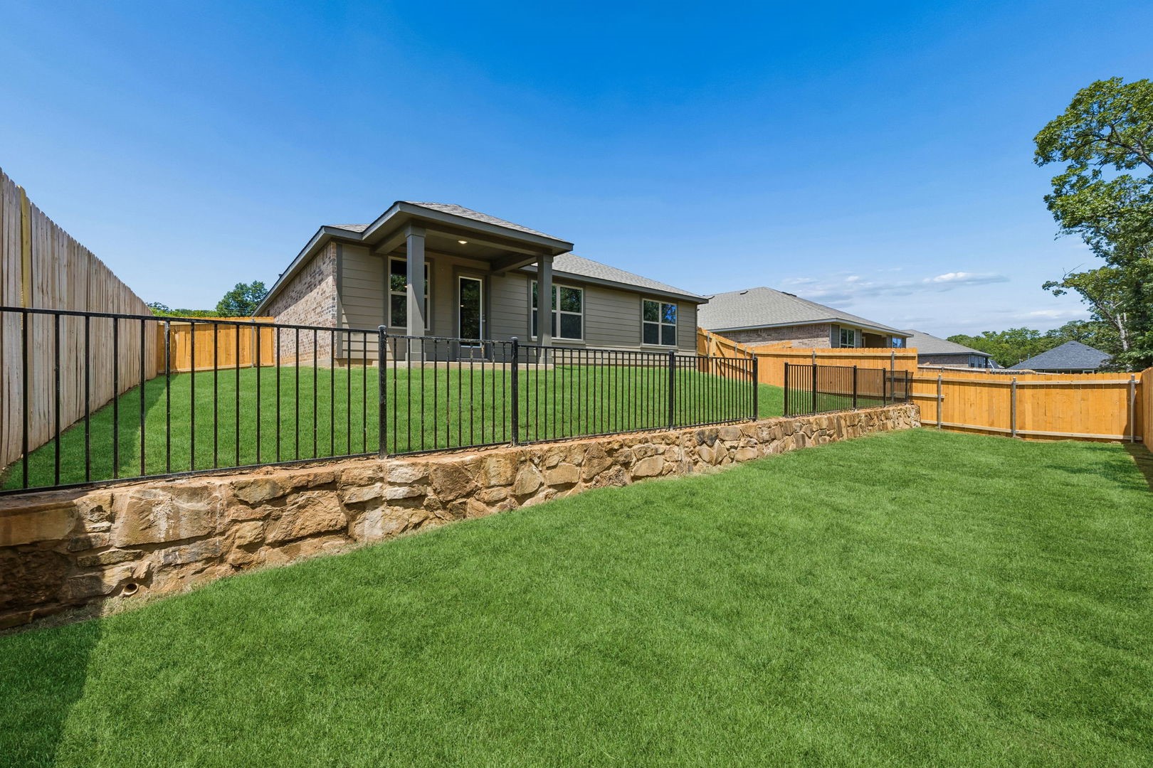 3896 Rose Hill Court Denison TX 75020