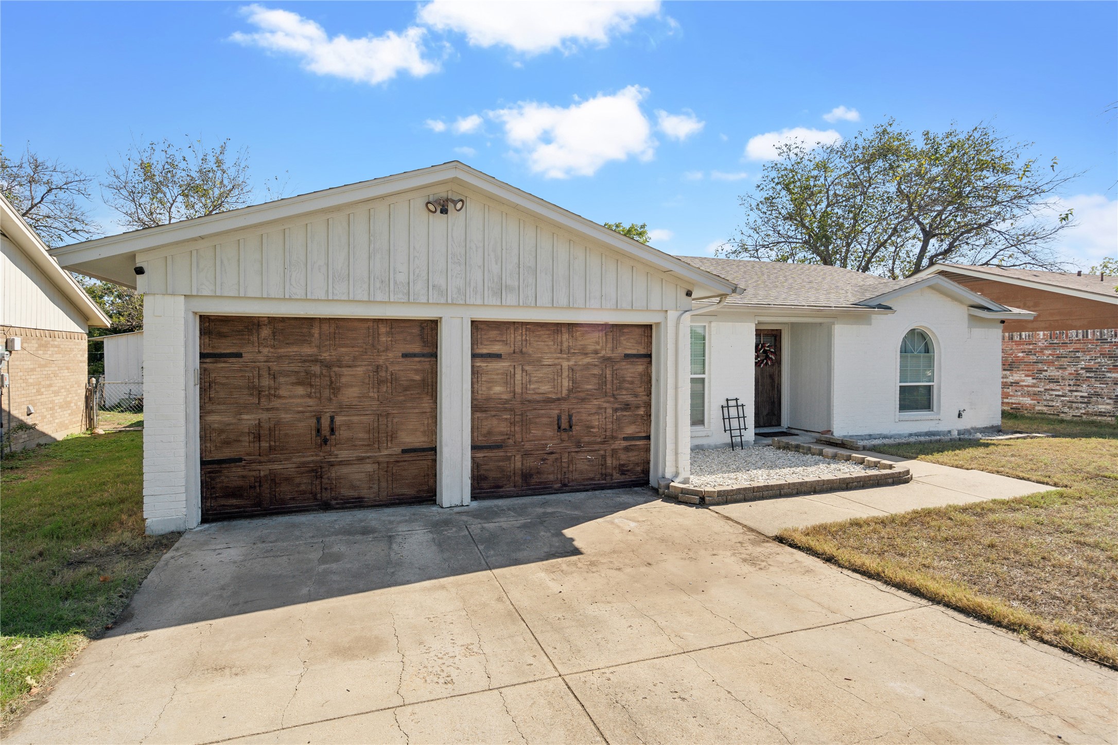 5612 Macgregor Drive Haltom City TX 76148