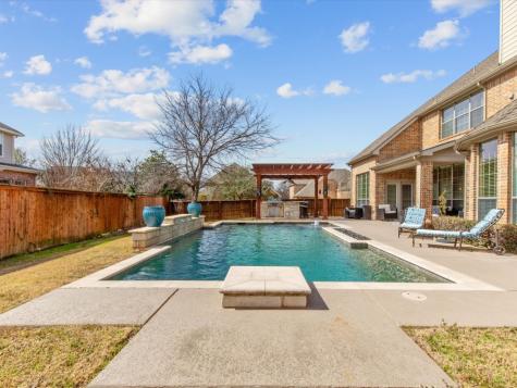 900 Fannin Drive Lantana TX 76226