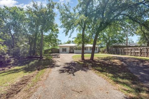 502 W Bells Boulevard Bells TX 75414
