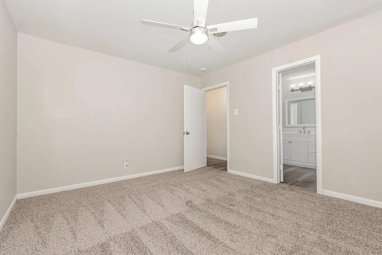 502 W Bells Boulevard Bells TX 75414