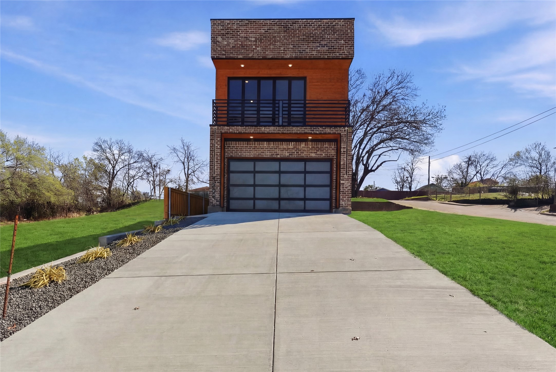 1402 Hutchins Avenue Dallas TX 75203