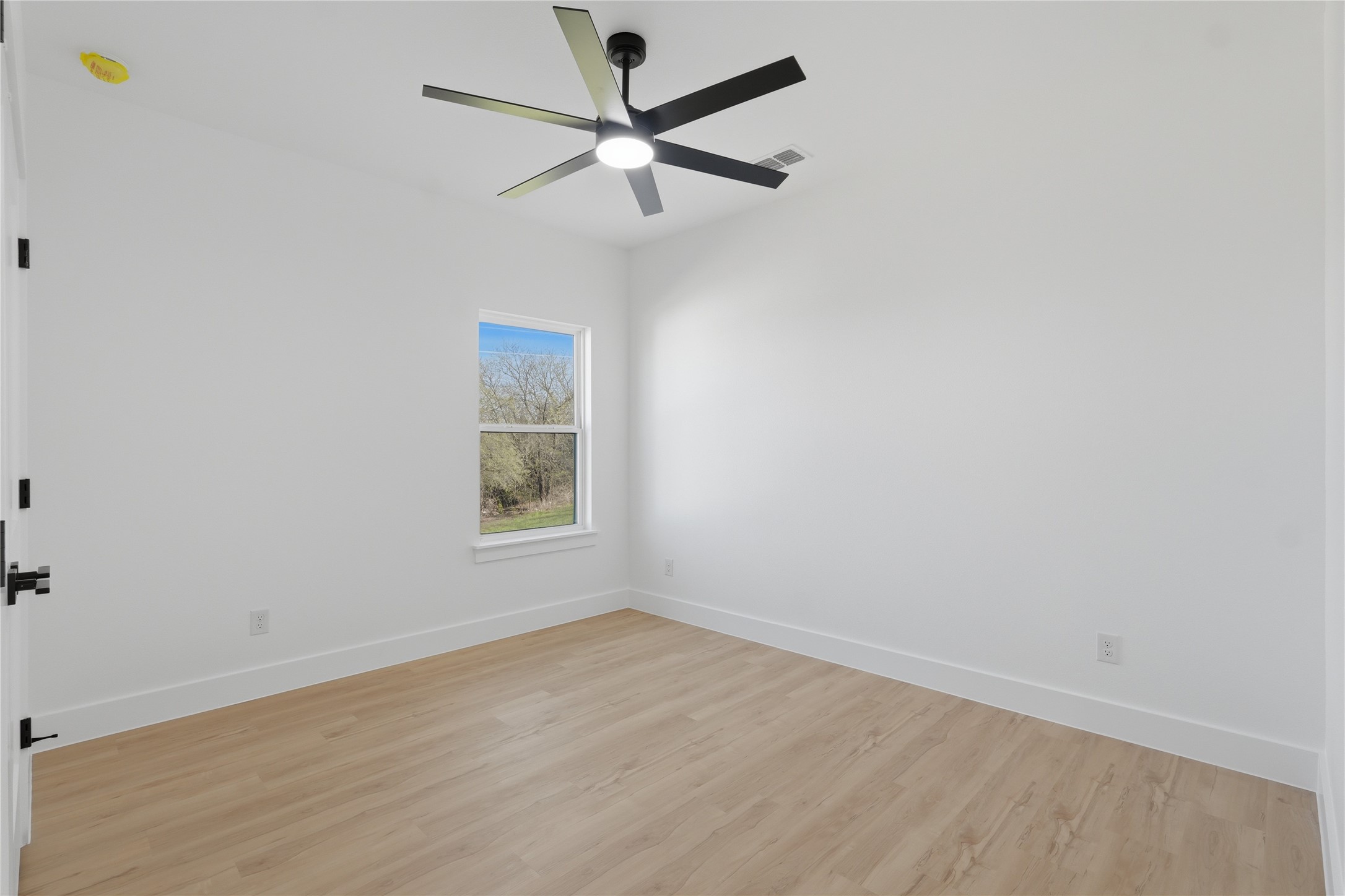 1402 Hutchins Avenue Dallas TX 75203