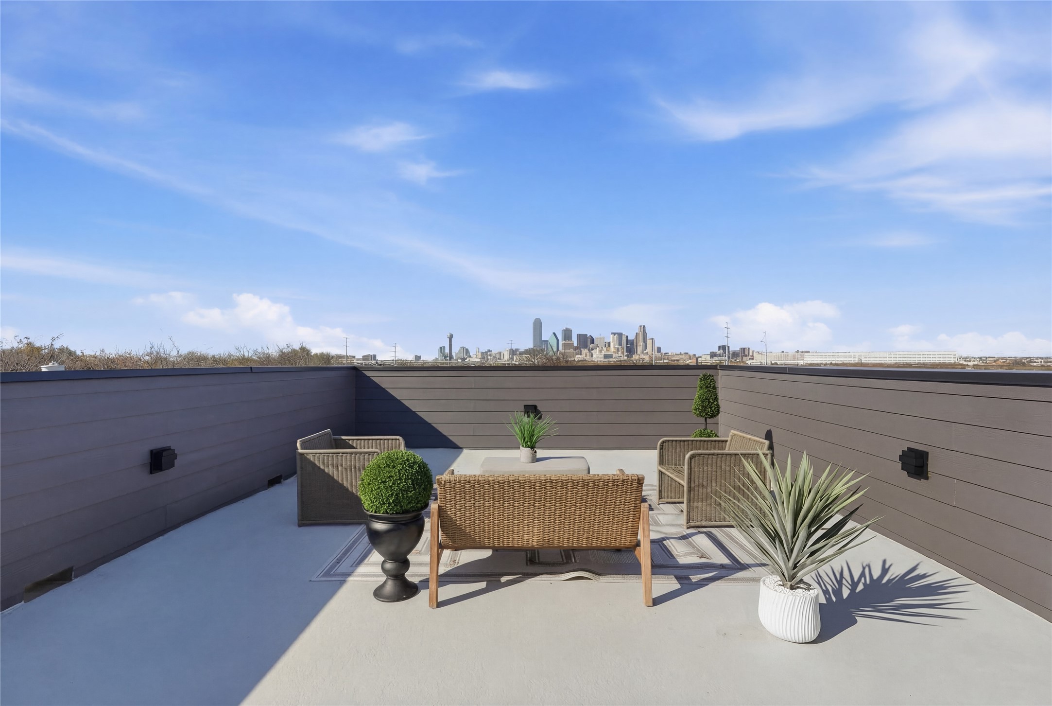 1402 Hutchins Avenue Dallas TX 75203
