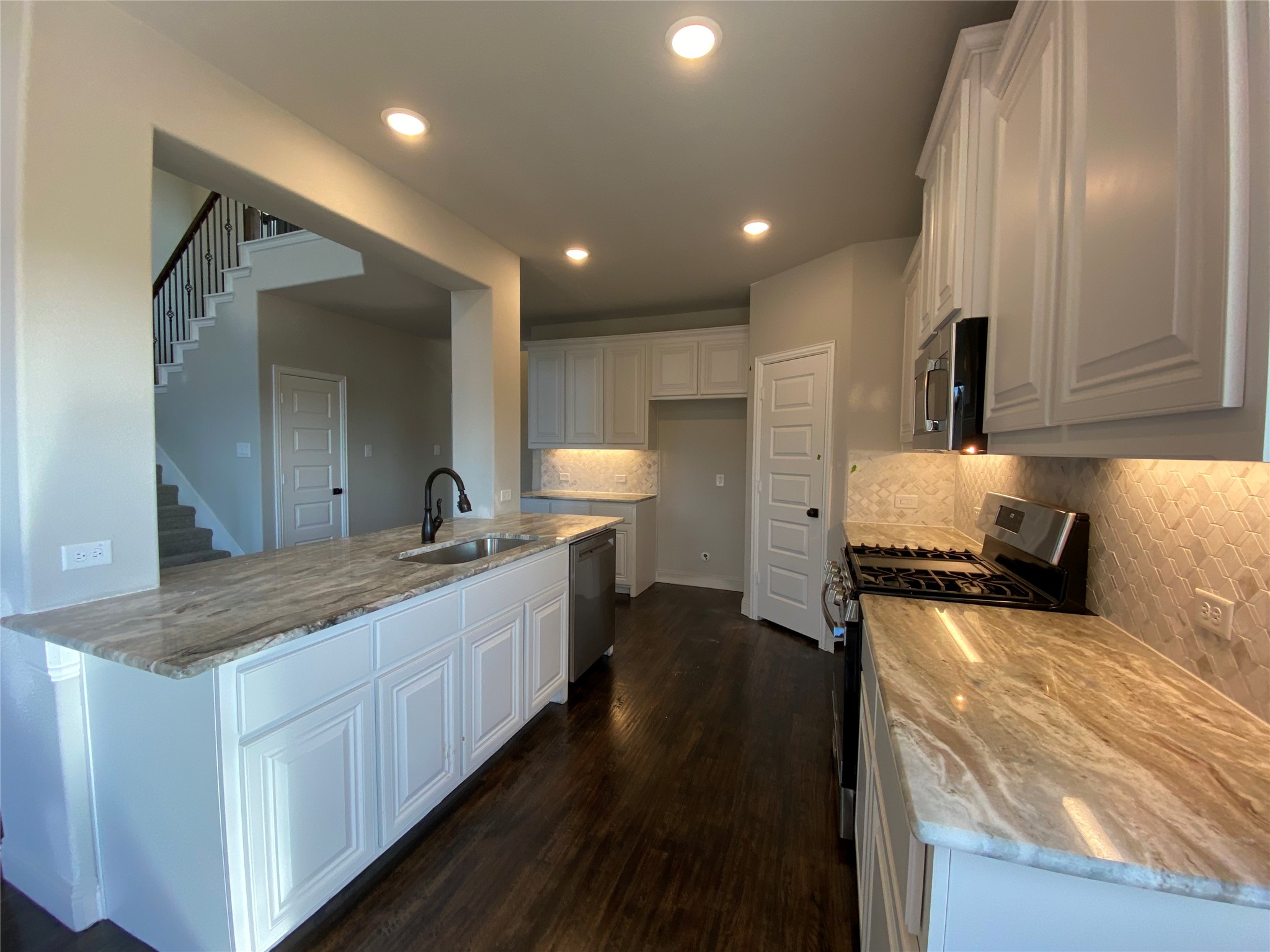 350 Devonshire Drive Greenville TX 75401