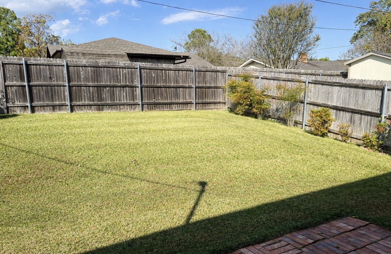 1825 Glenway Drive Sherman TX 75092