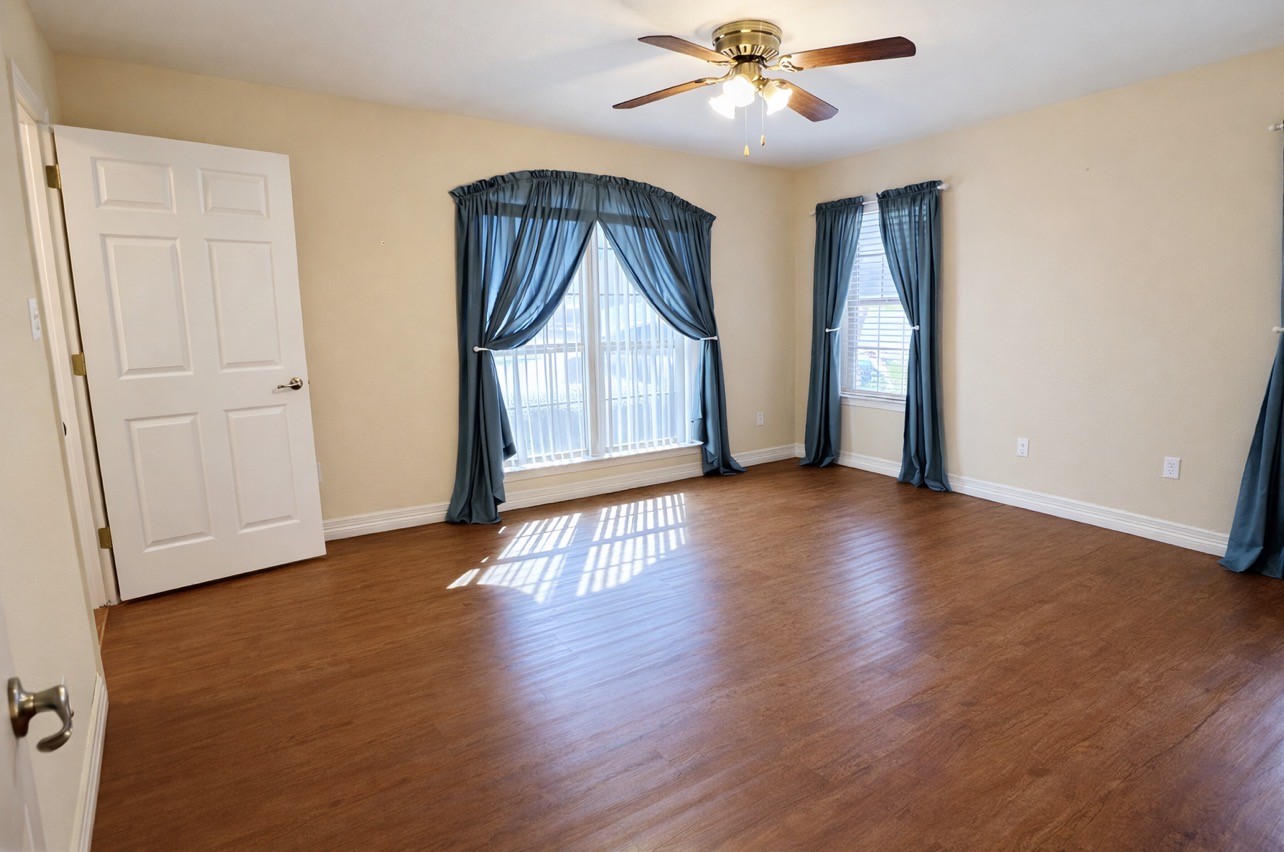 1825 Glenway Drive Sherman TX 75092