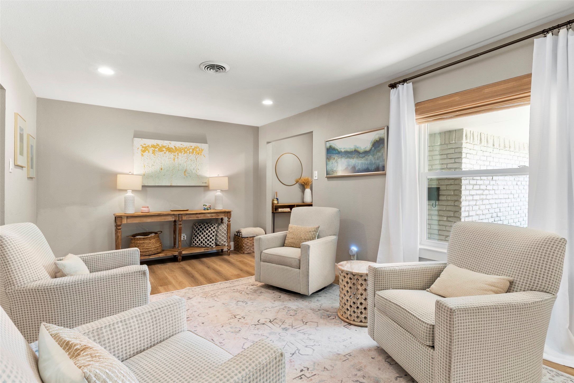 10647 Chesterton Drive Dallas TX 75238