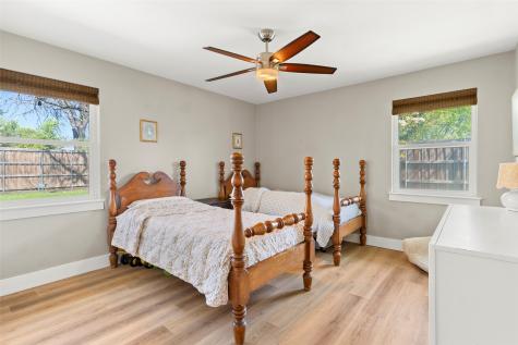 10647 Chesterton Drive Dallas TX 75238