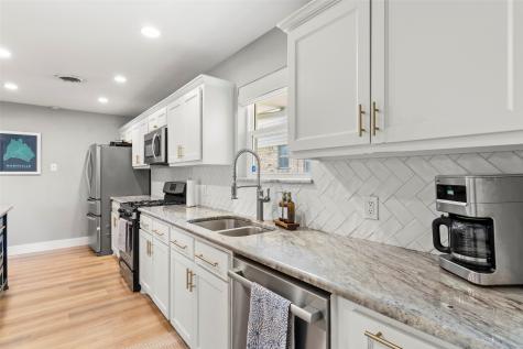 10647 Chesterton Drive Dallas TX 75238