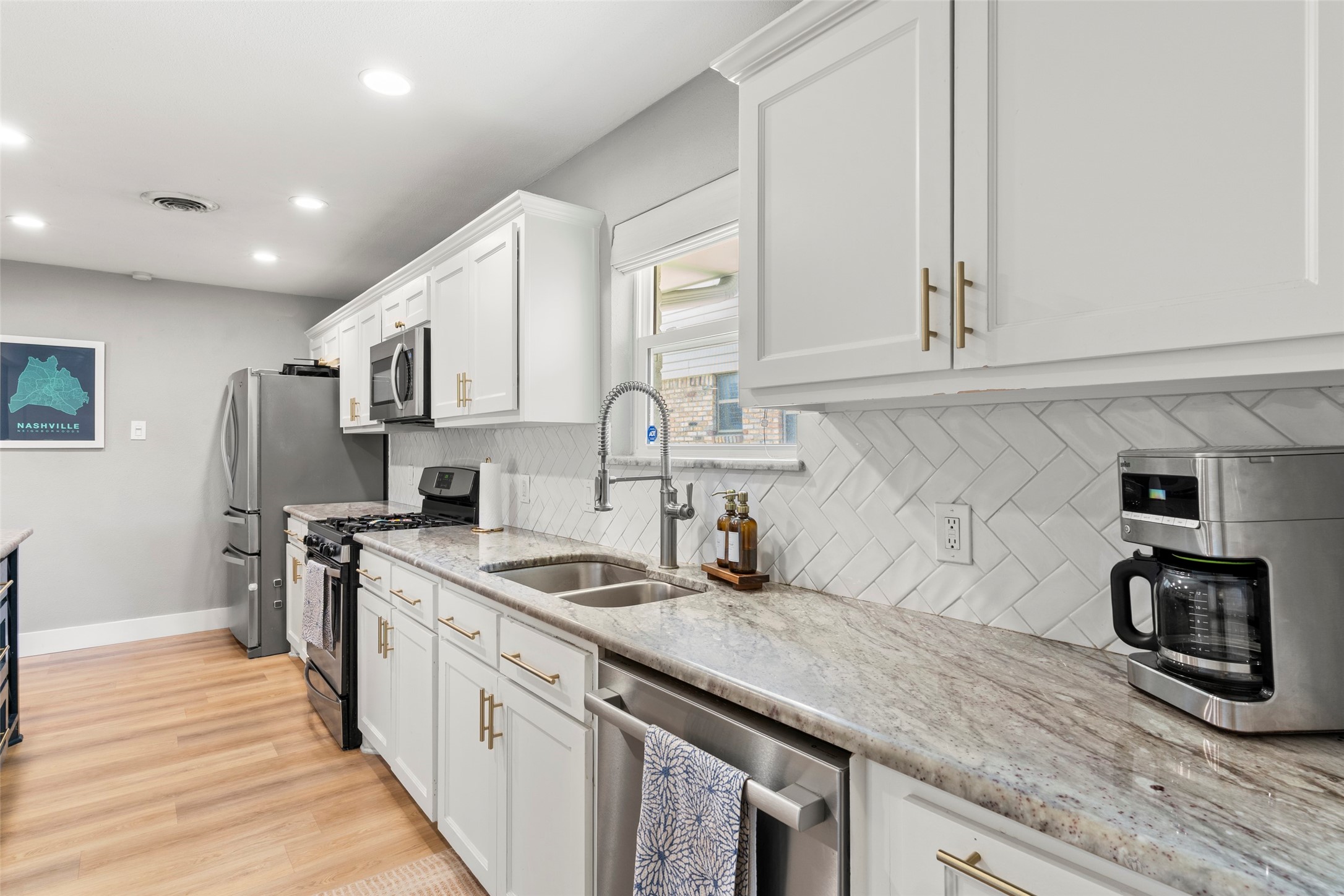 10647 Chesterton Drive Dallas TX 75238